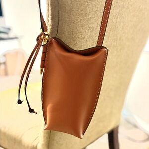 Elegant Tan Leather Women's Bag